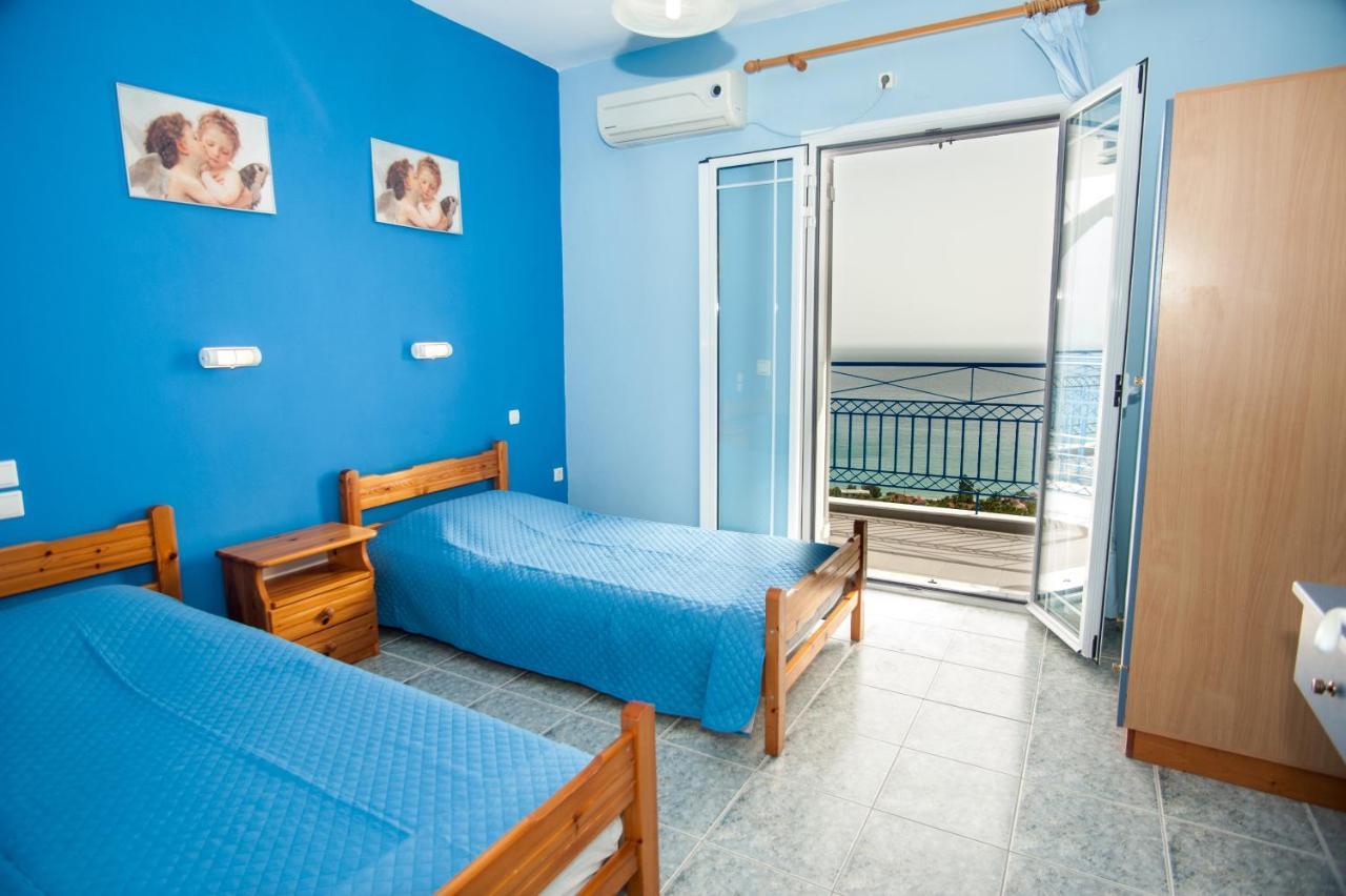 Folies Apartment Lourdata  Exterior photo
